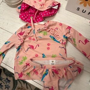 9M Tucker and Tate Flamingo & Parrot Swim Set